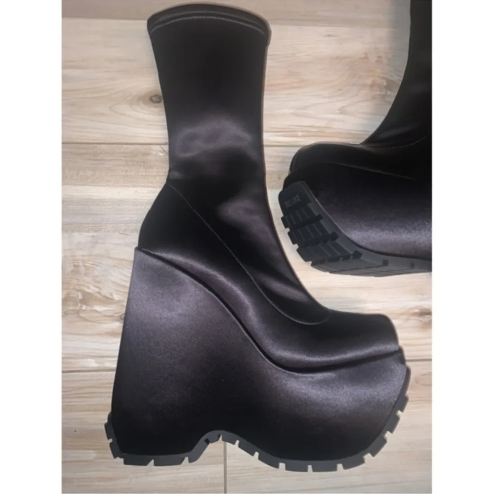 Versace‎ boots